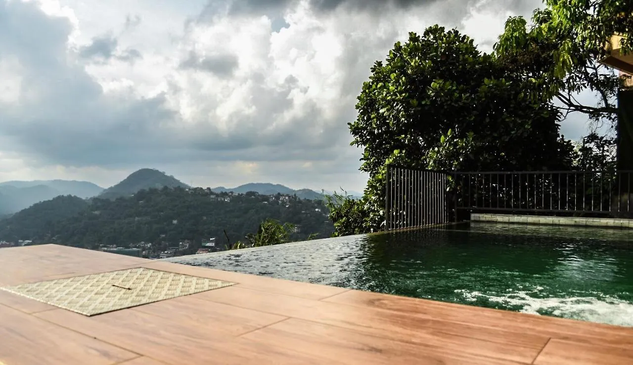 Pgc Residence Kandy 3*,